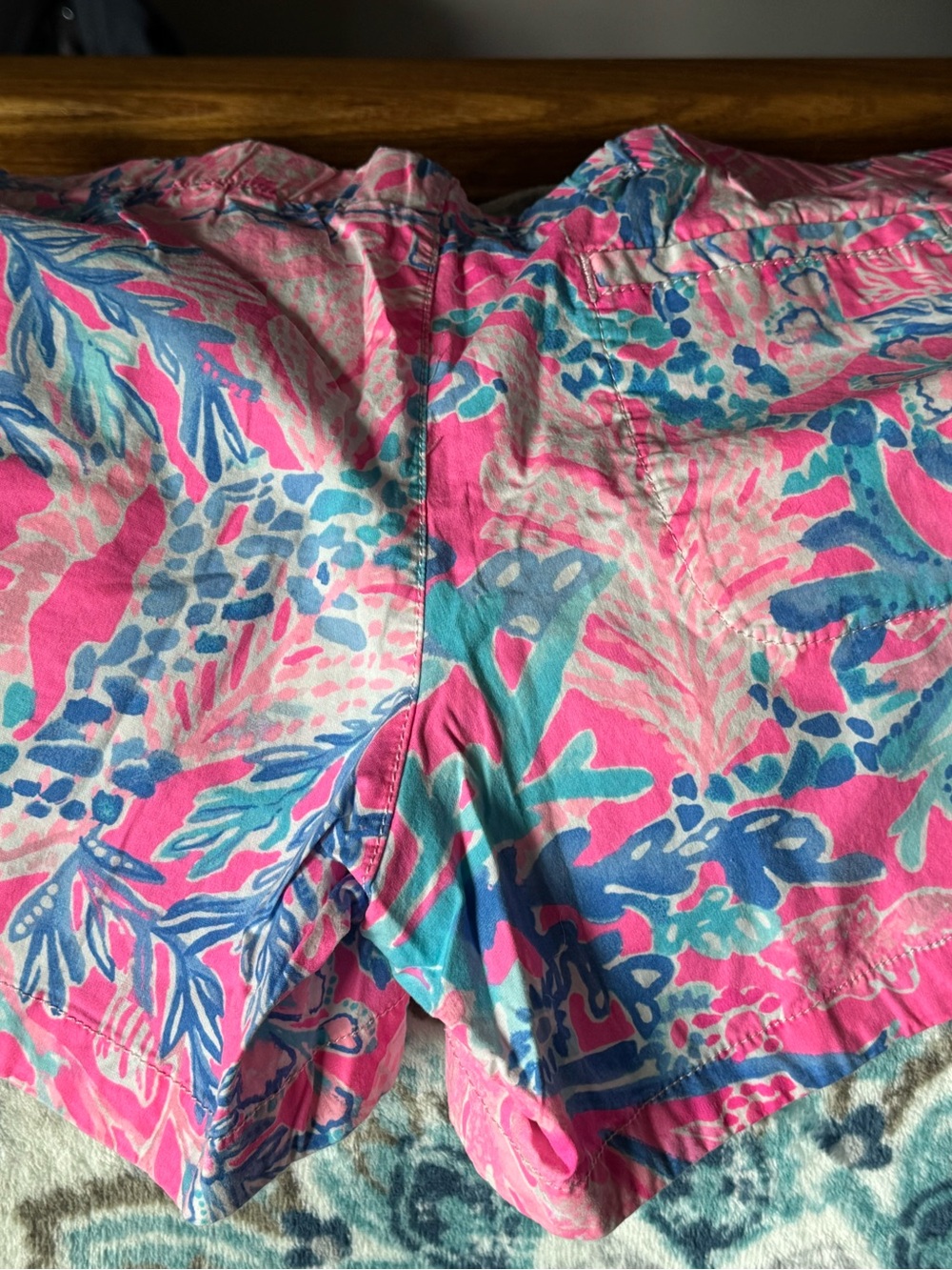 Lilly Pulitzer Ocean view shorts medium
Light Pascha Pink Aquadaisic - Picture 4 of 5